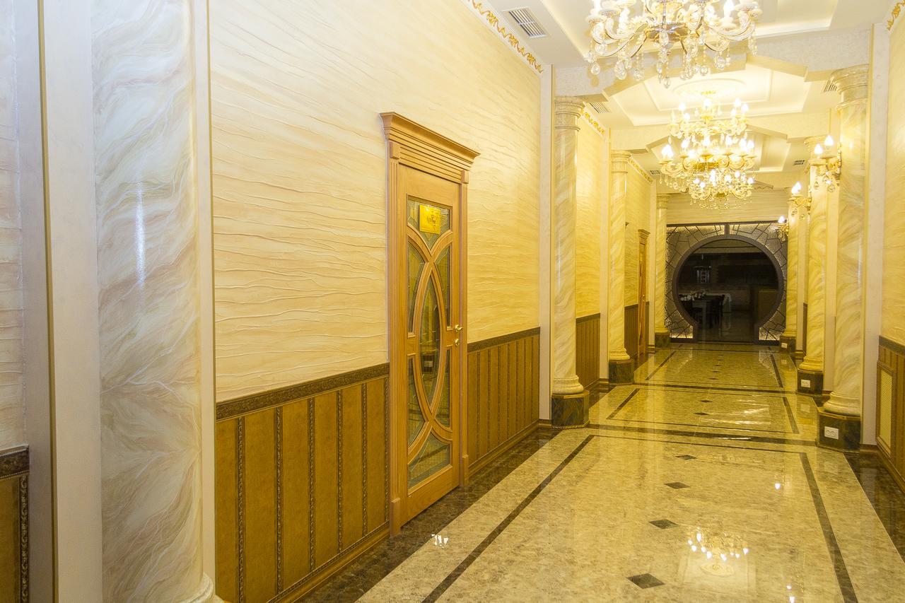 Salut Hotel Алматы Экстерьер фото